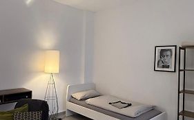 Moderne Wohnung in Ruhiger Umgebung nahe Messe